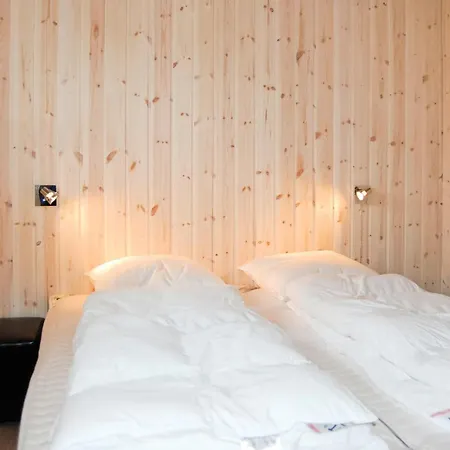 Gorgeous Home In Ronde With Sauna * Rønde