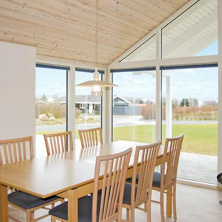 Gorgeous Home In Ronde With Sauna *