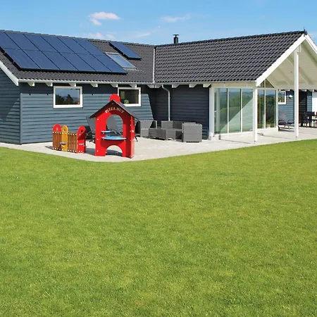 Holiday home 4 Bedroom Awesome In